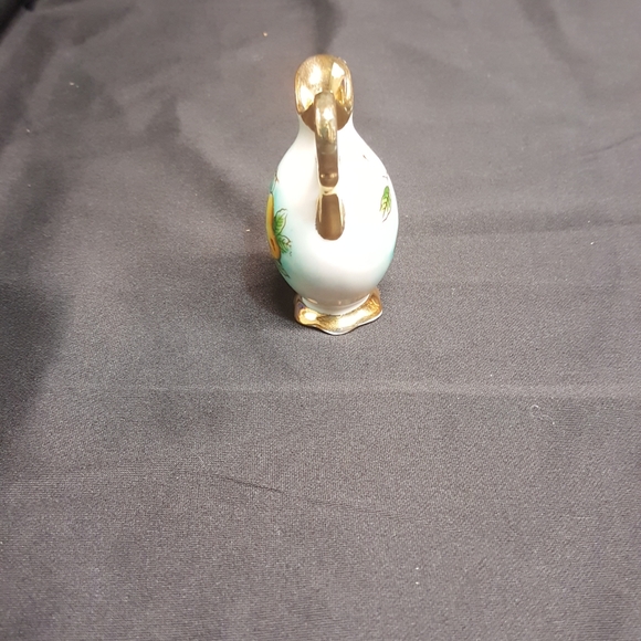 Vintage Ucagco Ceramics Japan miniature pitcher - Picture 3 of 9